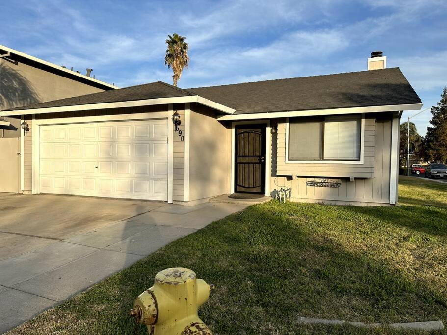 Comfortable House W/ Wi-Fi/Tv - Turlock,Ca Kültér fotó